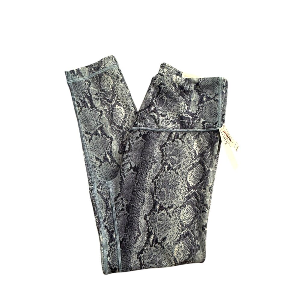 NWT Victoria’s Secret On Point Leggings | Size 6 | 7/8 Length Crossover Waist